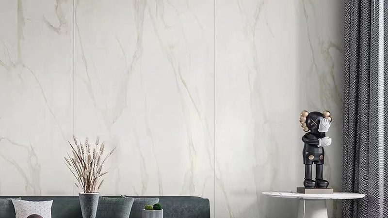 木纹砖在卧室铺贴，效果如何？揭秘其优缺点与搭配技巧**
